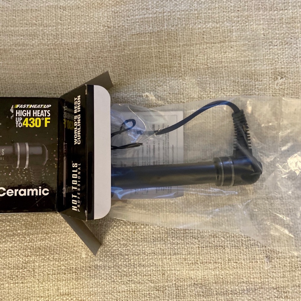 Curling iron brand new
